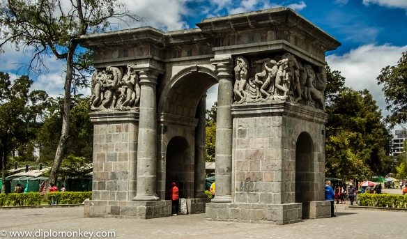 Quito's El Ejido Park's Arco del Triunfo.